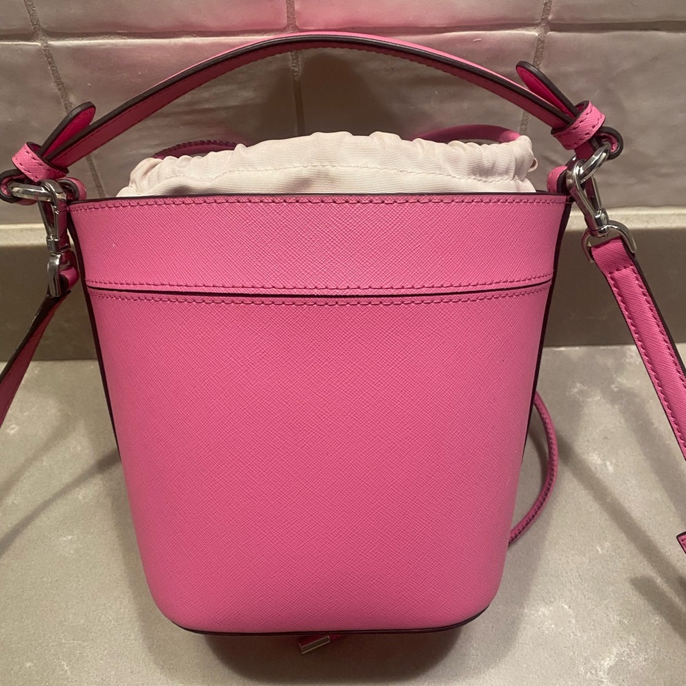 Kate Spade Cameron Street Bucket Pink Leather Drawstring Crossbody Bag - Picture 2 of 5
